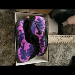 Foamposite size 8.5